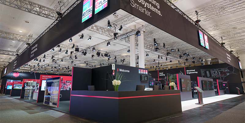 Rittal Messestand Hannovermesse2024, Eckblick über den Welcomebereich